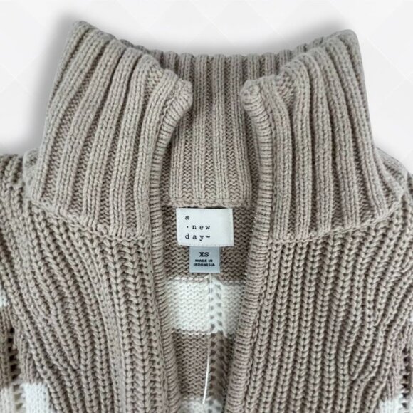 A New Day Beige/Cream Striped Quarter-Zip Sweater โ Size XS (NWT) - WST-100009 - Picture 5 of 7